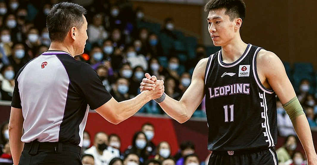 Phân tích ma: khi bàn mổ dữ liệu trống vẫn sinh ra kết luận